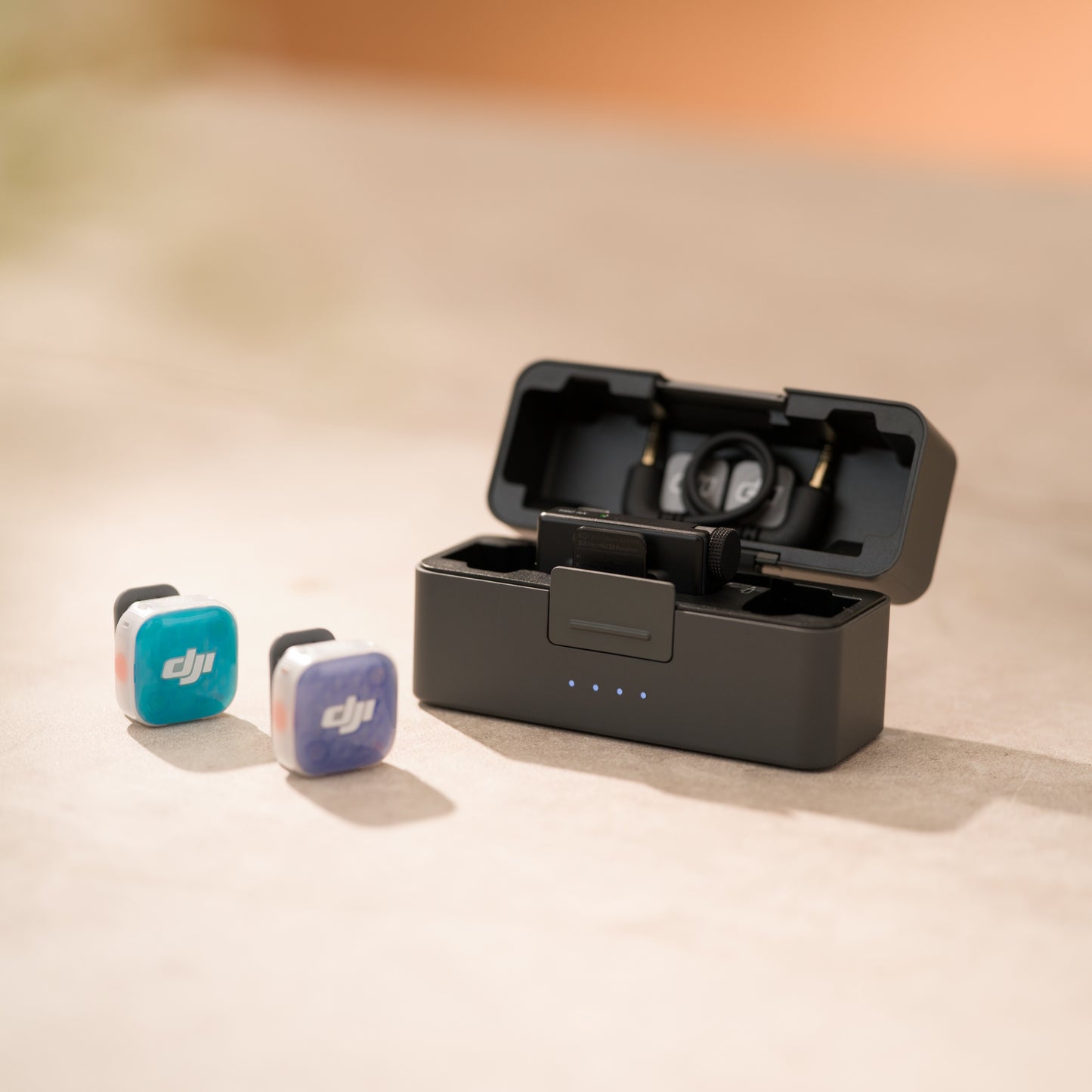 DJI Mic Mini 2S 28-Hour Internal Storage 4TX + 1RX Cross-Gen Connectivity & Four-Channel Output