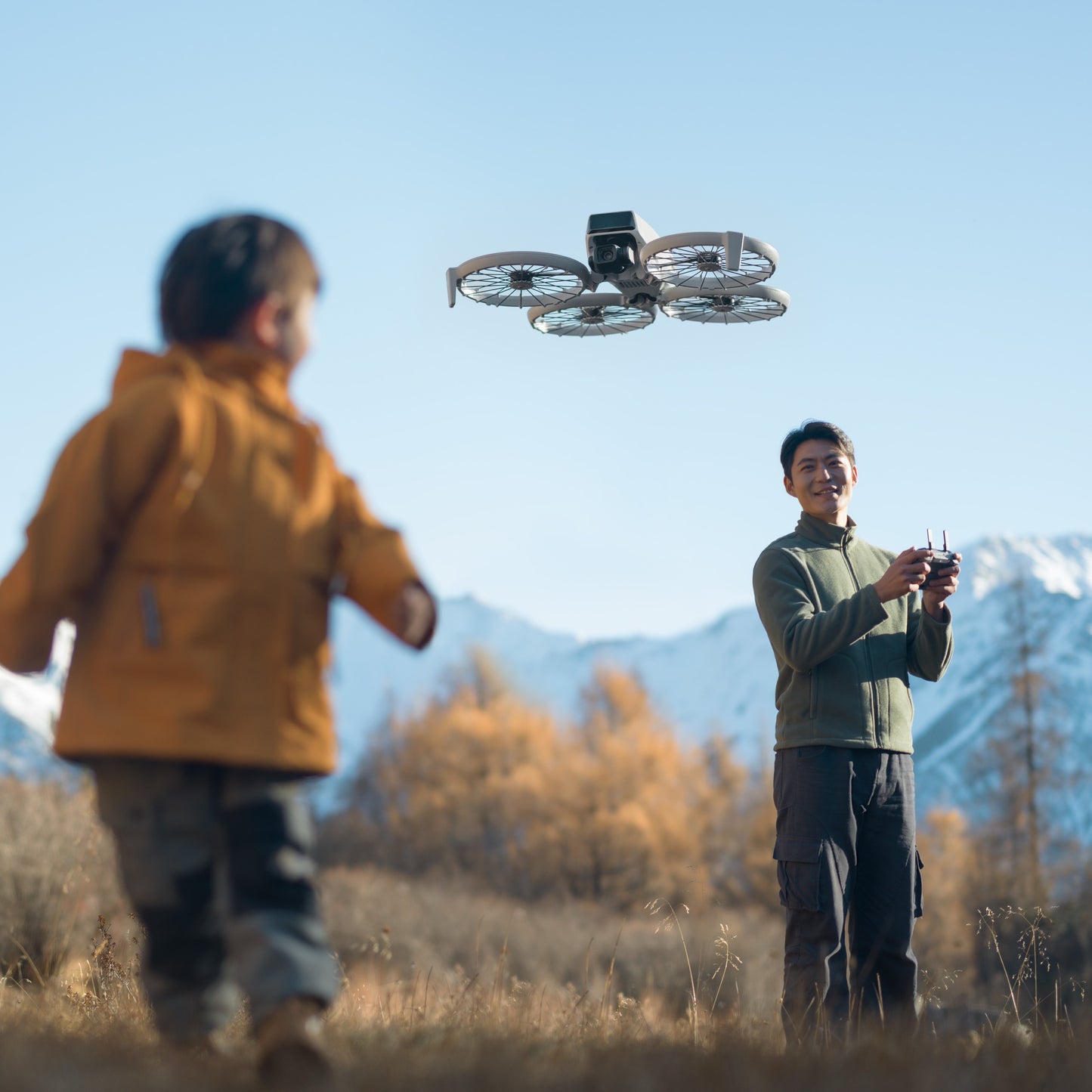 Drone DJI Flip Sensor CMOS de 1/1,3 polegadas Vídeo HDR 4K/60fps Tempo Máximo de Voo de 31 Minutos Abaixo de 249 g Dobrável Protetor de Hélice com Cobertura Total
